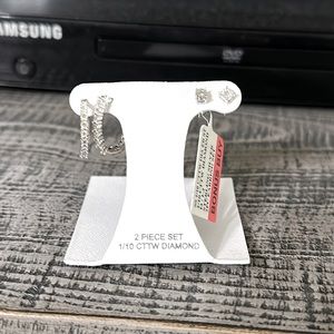 2 piece set 1/10 CTTW Diamond earring set